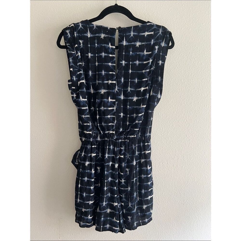 Evereve Romper Women’s XS Navy Blue White Grid Print Avaline Skort Wrap Skirt - Picture 5 of 6